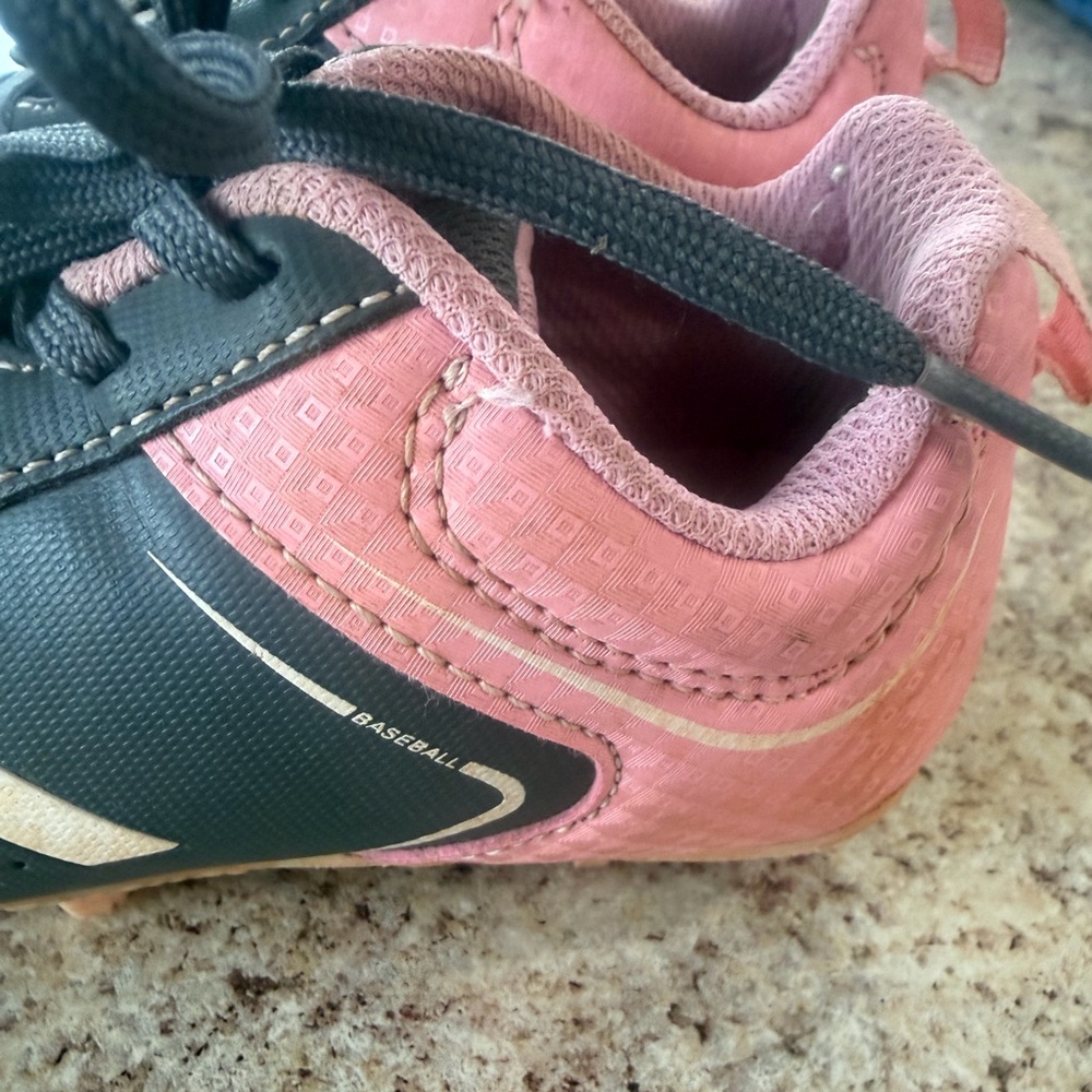 Pink & Grey Cleats - Picture 5 of 7
